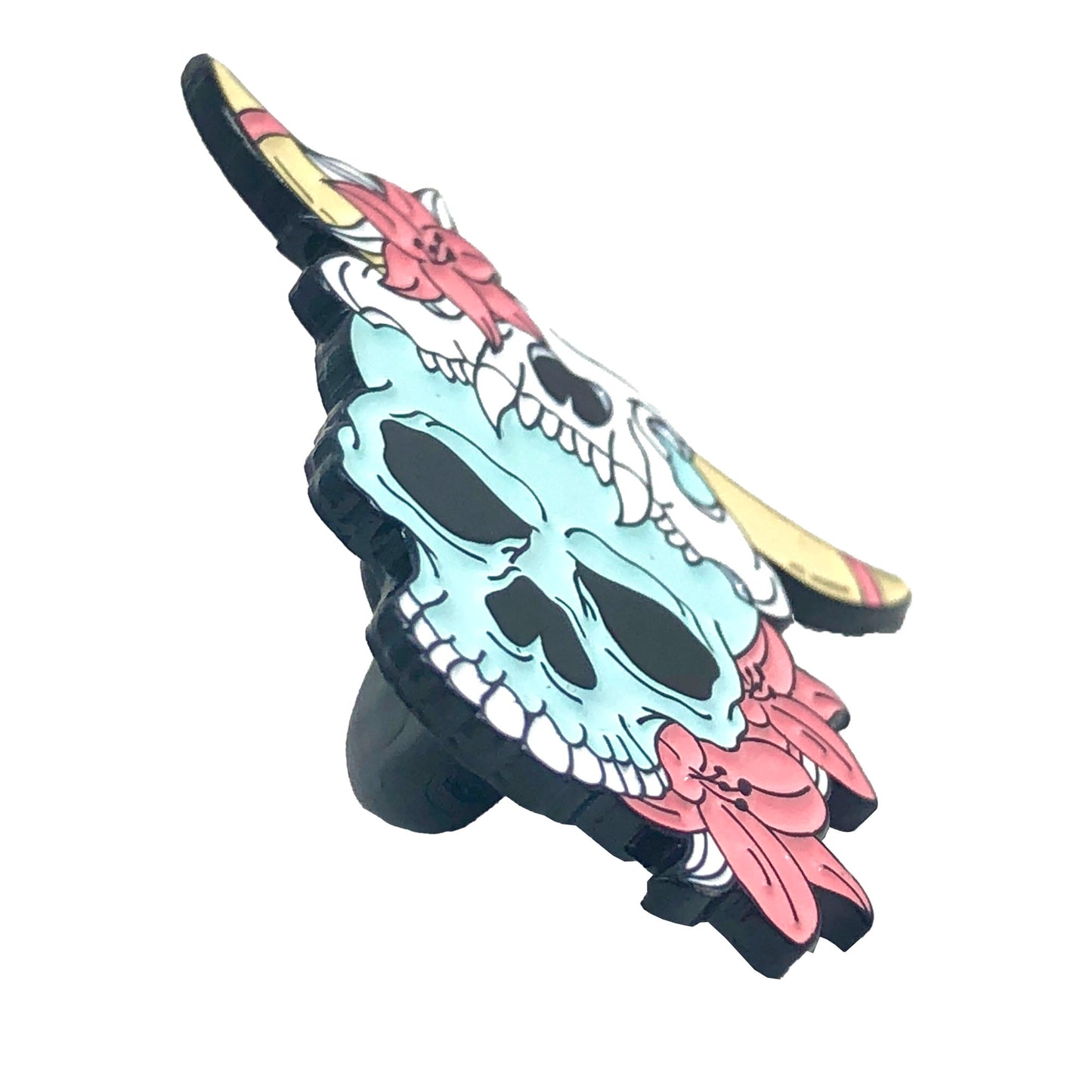 Pin Craneo con Cuernos